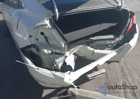 2020 Honda Civic Sport z USA, uszkodzony, nr VIN 2HGFC2F84LH505762